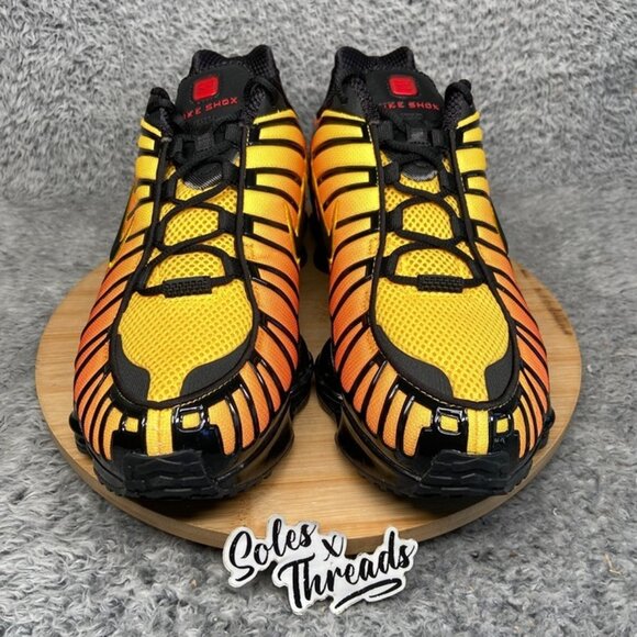 Nike Shox TL Men Size 10 Black Amarillo University Red AV3595-004 main image 4